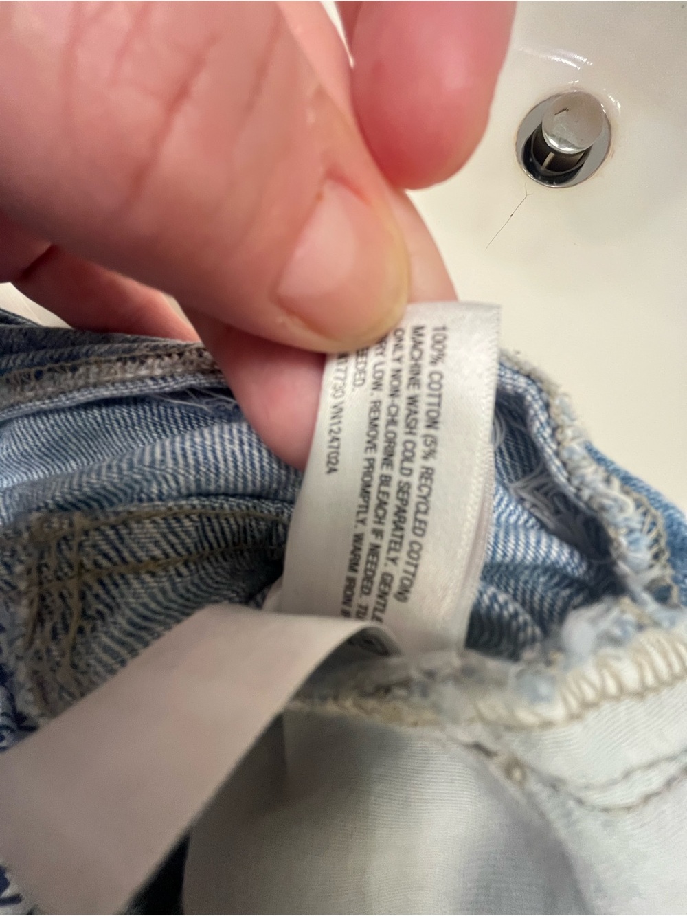 High-Rise Barrel Leg Women’s Jeans — Light Blue - Picture 5 of 5